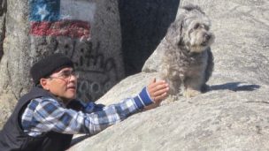 Entierran a un perro y su amo juntos en Angol tras fallecer con dos días de diferencia