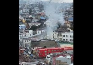 Bomberos logran controlar principio de incendio en Valparaíso