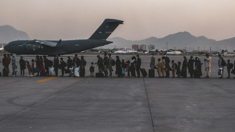 Chile se compromete a dar acogida a otras 270 personas que se encuentran en Afganistán