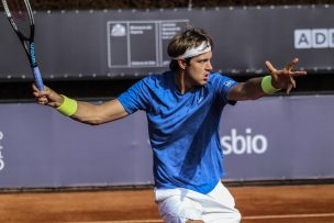 Nicolás Jarry accede a los cuartos de final en el Challenger de Luedenscheid tras el retiro de su rival