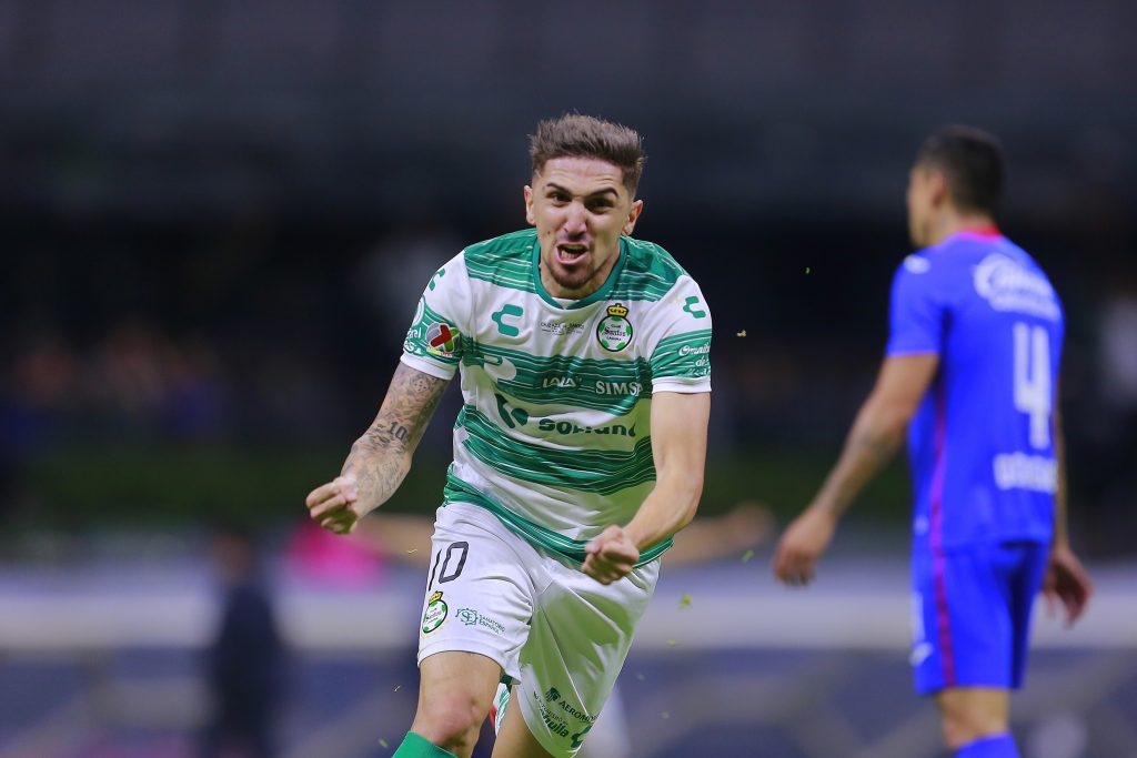 ¡Encendido!: Diego Valdés volvió a anotar en el empate de Santos Laguna ante Cruz Azul