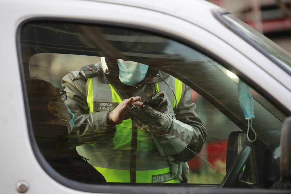 Carabineros detuvo a 708 personas en la última jornada