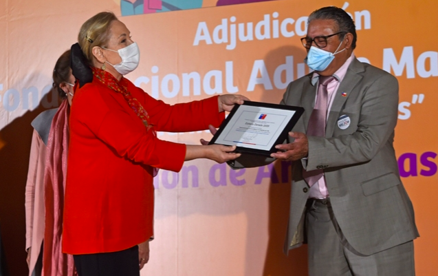 Primera Dama y ministra de Desarrollo Social lideran ceremonia de entrega regional del Fondo del Adulto Mayor “Hernán Zapata”