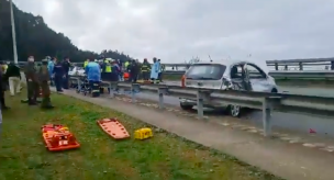 Talcahuano: Accidente dejó a dos personas fallecidas y 27 heridas