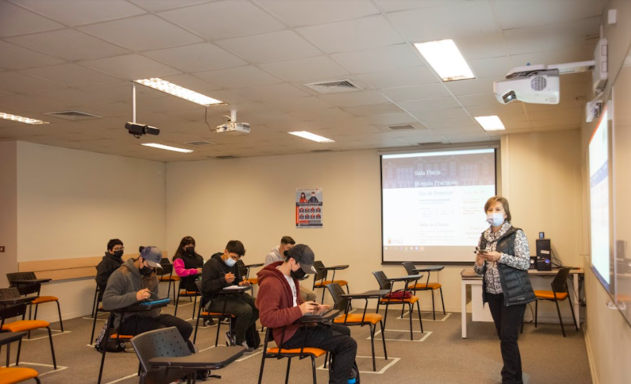 Vicerrector Académico de la PUCV tras inicio de clases presenciales: “Nos hemos preparado durante varios meses”