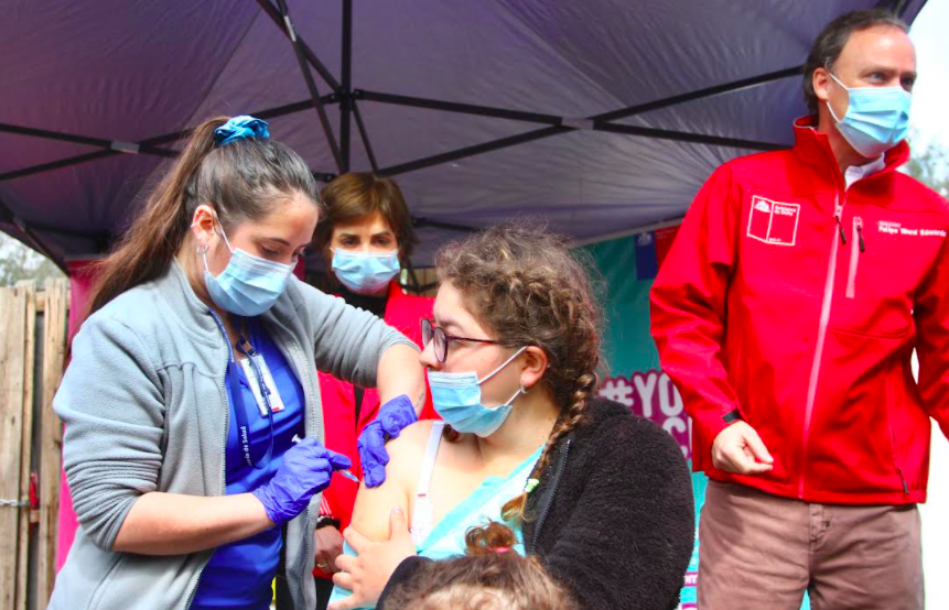 Autoridades fortalecen operativos sanitarios en campamentos: “Estamos ampliando el acceso a la vacunación lo más posible”