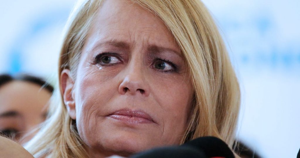 “Habría sido mejor estar con él”: Cecilia Bolocco reveló que su hijo Máximo estuvo hospitalizado e hizo “mea culpa”