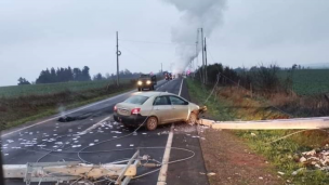 Ataque incendiario en ruta a Collipulli dejó un camión quemado y postes derribados