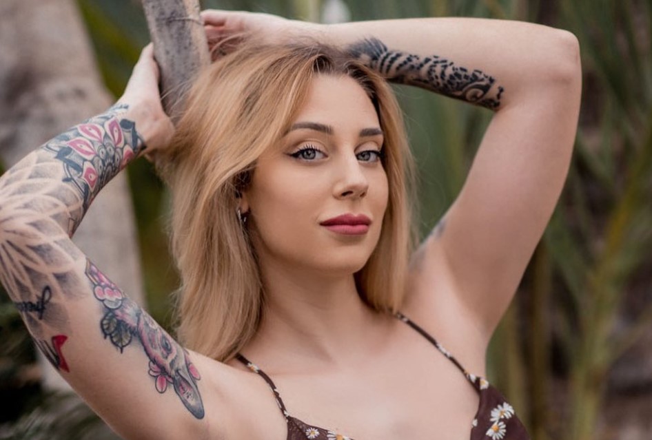 Ex chica reality Gemma Collado conquista a sus seguidores con atrevida postal en bikini
