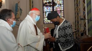 Monseñor Aós presidió misa de reapertura de emblemática Parroquia San Saturnino en Barrio Yungay 