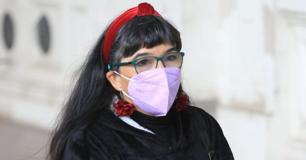 Constituyente Malucha Pinto expresó que la Teletón ya “cumplió su rol” y planteó que no debería seguir