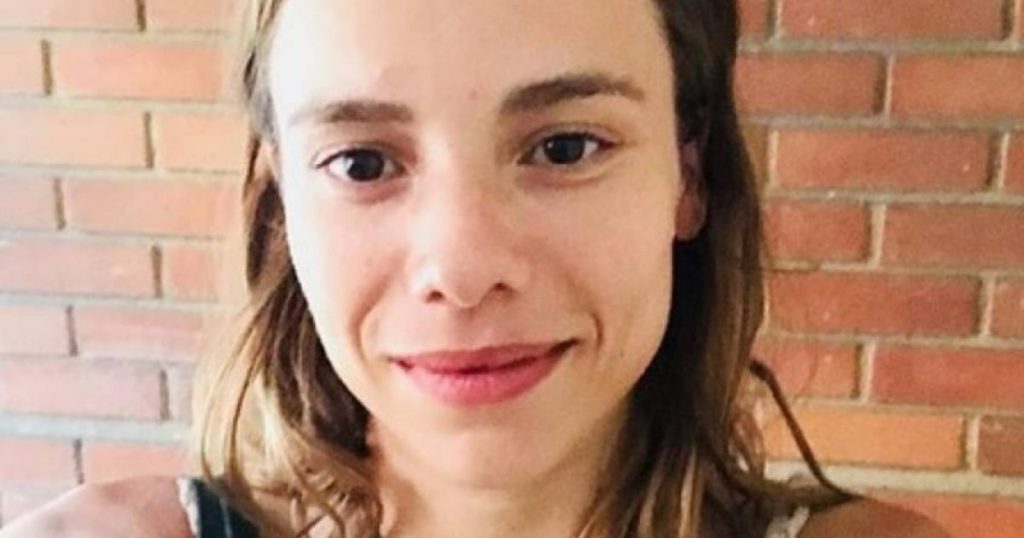 Dejó atrás su tono rubio: El nuevo look de María Gracia Omegna para “Amar Profundo”