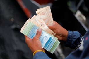 Venezuela eliminará seis ceros a su moneda local para combatir la inflación