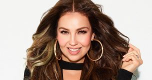 La celebración de Thalía en su cumpleaños número 50: se lució con encendido bikini