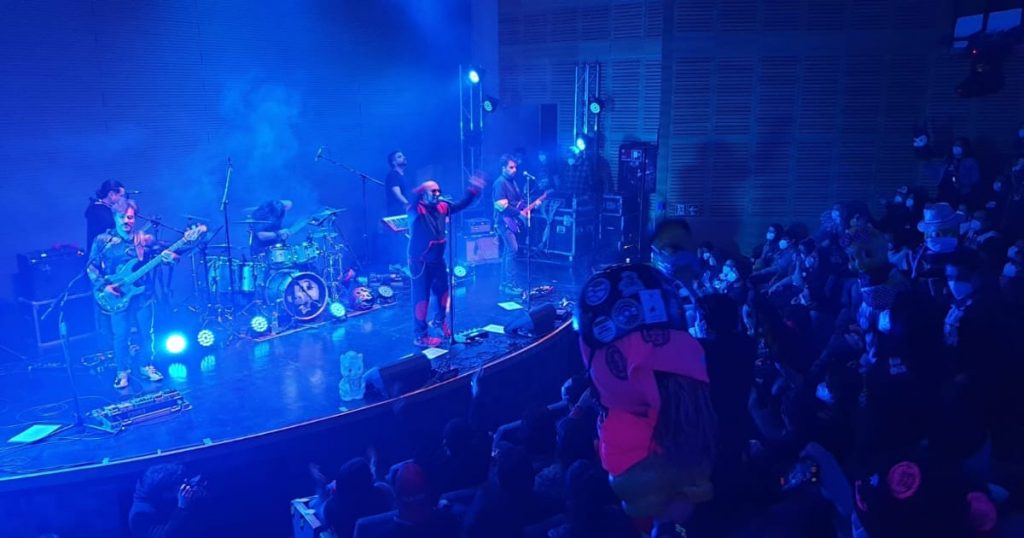 Así fue el show-ensayo clínico de “Chancho en Piedra” en vivo: 200 personas asistieron al concierto