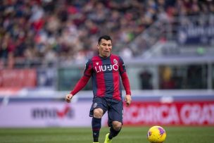 Gary Medel suma minutos en eliminación del Bologna de Copa Italia