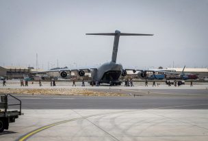 Reportan una explosión en el aeropuerto de Kabul