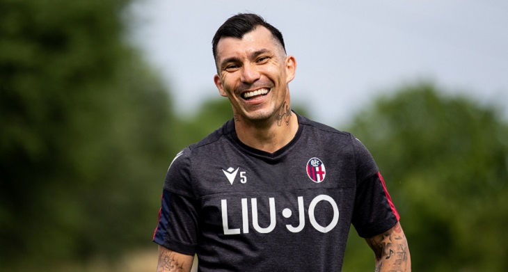 Desde Bologna niegan ofertas por el Pitbull: “Medel se quedará con nosotros”