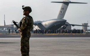 Estados Unidos ordena a seis aerolíneas comerciales a participar en la evacuación de Kabul