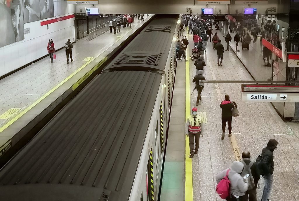 Metro de Santiago llamó a licitación que reactiva los proyectos de Línea 8 y Línea 9
