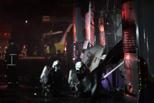 Incendio en taller de Tur-Bus dejó un trabajador herido y consumió 9 máquinas