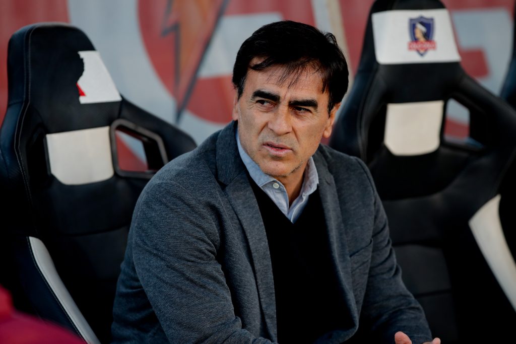Gustavo Quinteros y ausencia de albos en la nómina de la Roja: “Esperaba por lo menos dos o tres jugadores citados”