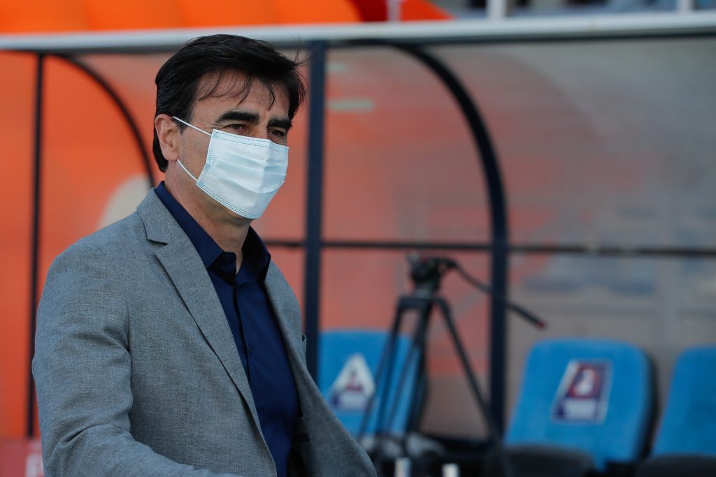 Gustavo Quinteros sobre su renovación en Colo Colo: “Aún no se ha hablado nada”
