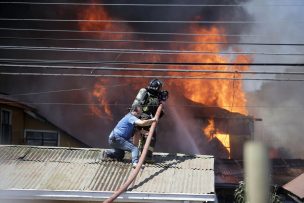 Hombre de 90 años murió en incendio de vivienda en Talcahuano