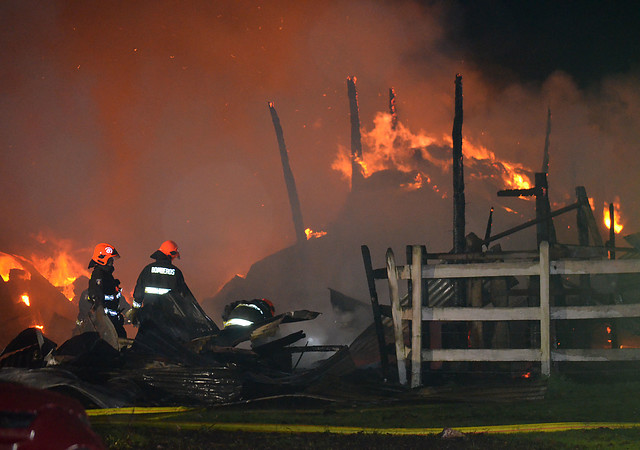 Investigan incendio que consumió cabaña en la comuna de Contulmo