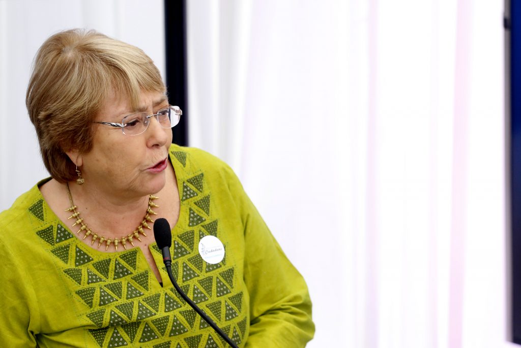 Bachelet pide revisión “crítica” del impacto de sanciones unilaterales en DDHH