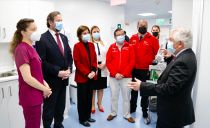 Ministro de Salud encabeza inauguración del primer resonador nuclear magnético del Hospital Regional de Arica