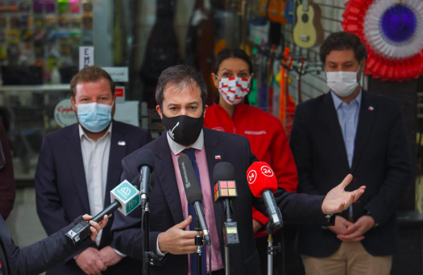 Ministro de Economía lanza programa que beneficiará a 62 barrios comerciales a nivel nacional