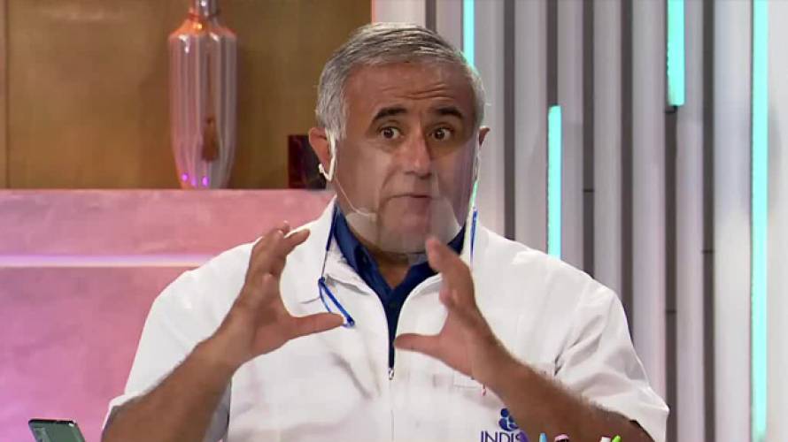 Doctor Ugarte analiza toque de queda: “Es una de las medidas que tiene menos eficacia documentada científicamente”