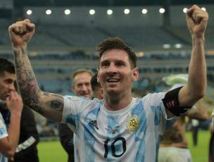 Quiere seguir haciendo historia: Messi intentará superar dos récords de Pelé