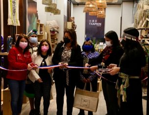 Primera tienda de artesanía mapuche fue inaugurada en Santiago