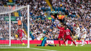 Liverpool se impone al Leeds de Bielsa en la Premier League