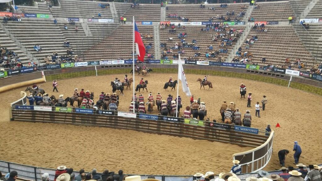 La fiesta grande del rodeo chileno vuelve en octubre con aforo limitado y estrictos controles sanitarios