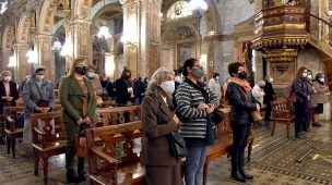 Misa por los difuntos de la pandemia se desarrolló en la Catedral Metropolitana