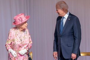 Reino Unido: Reina Isabel II rindió homenaje a las víctimas del 11-S y envió mensaje a Joe Biden