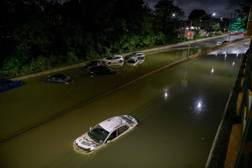 Cifra de fallecidos asciende a 44 personas en Nueva York y Nueva Jersey tras las inundaciones masivas