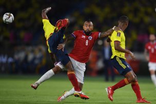 En caída libre: la Roja no pudo ante Colombia en Barranquilla