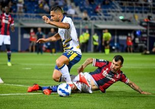 Gary Medel fue titular en el triunfo del Bologna ante el Verona