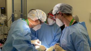 Hospital del Carmen retomó cirugías dentales de niños en primer día de Fiestas Patrias 