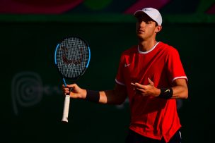 Jarry reacciona tarde y pierde el segundo punto para Chile en Copa Davis