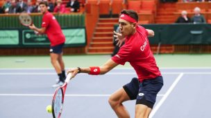 Chile no puede en dobles y queda en desventaja en Copa Davis