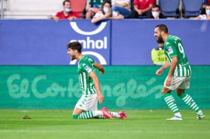 Betis de Manuel Pellegrini supera al Osasuna con Claudio Bravo desde el inicio