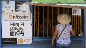 El Salvador: Denuncian irregularidades de fondos estatales en la implementación del bitcoin