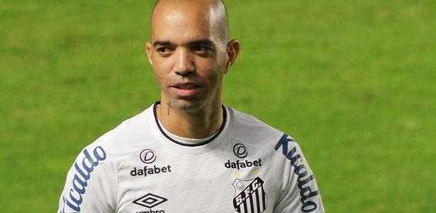 [Video] “Me decían que iba a morir”: jugador del Santos fue emboscado por hinchas al regresar a casa