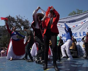 Fiestas Patrias: Alcaldesa Hassler dio inicio a celebraciones en Plaza Brasil