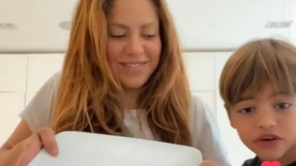 “Menos mal eres cantante”: El gran caos que provocó Shakira tras intentar hacer panqueques